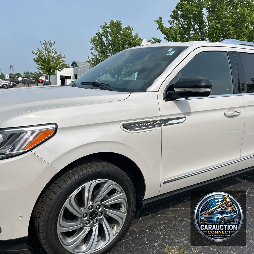 2024 Lincoln Navigator Premiere