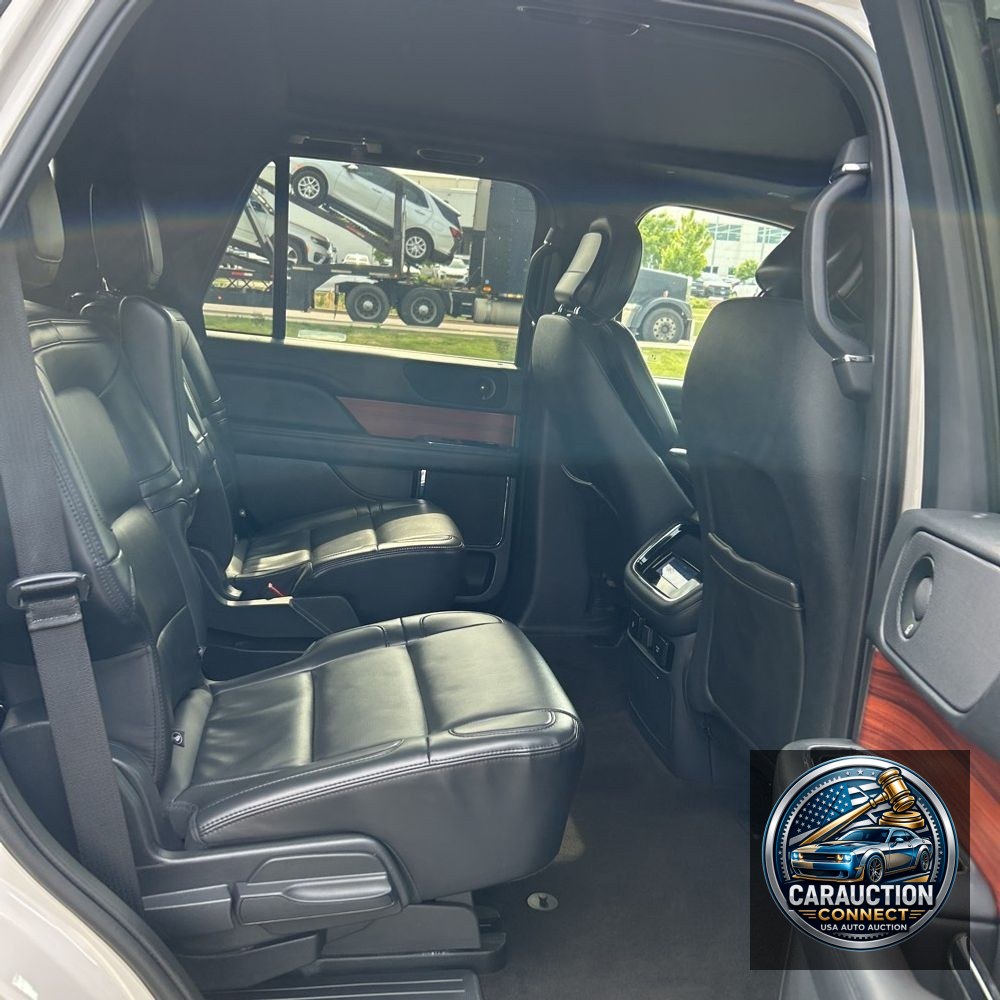2024 Lincoln Navigator Premiere