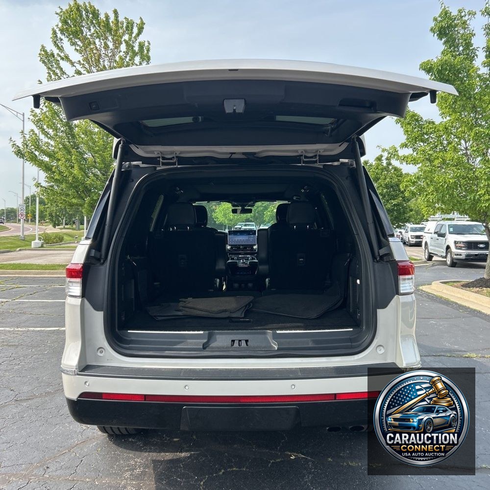 2024 Lincoln Navigator Premiere