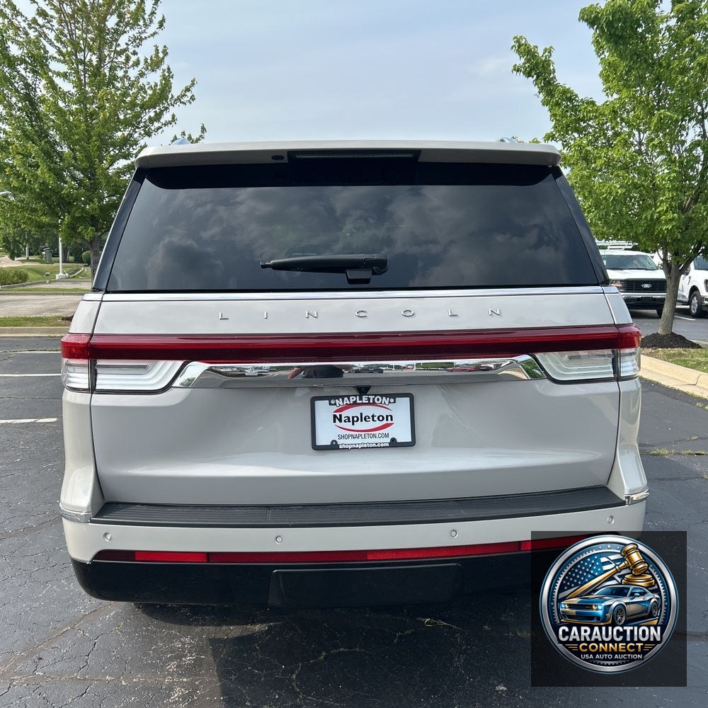2024 Lincoln Navigator Premiere