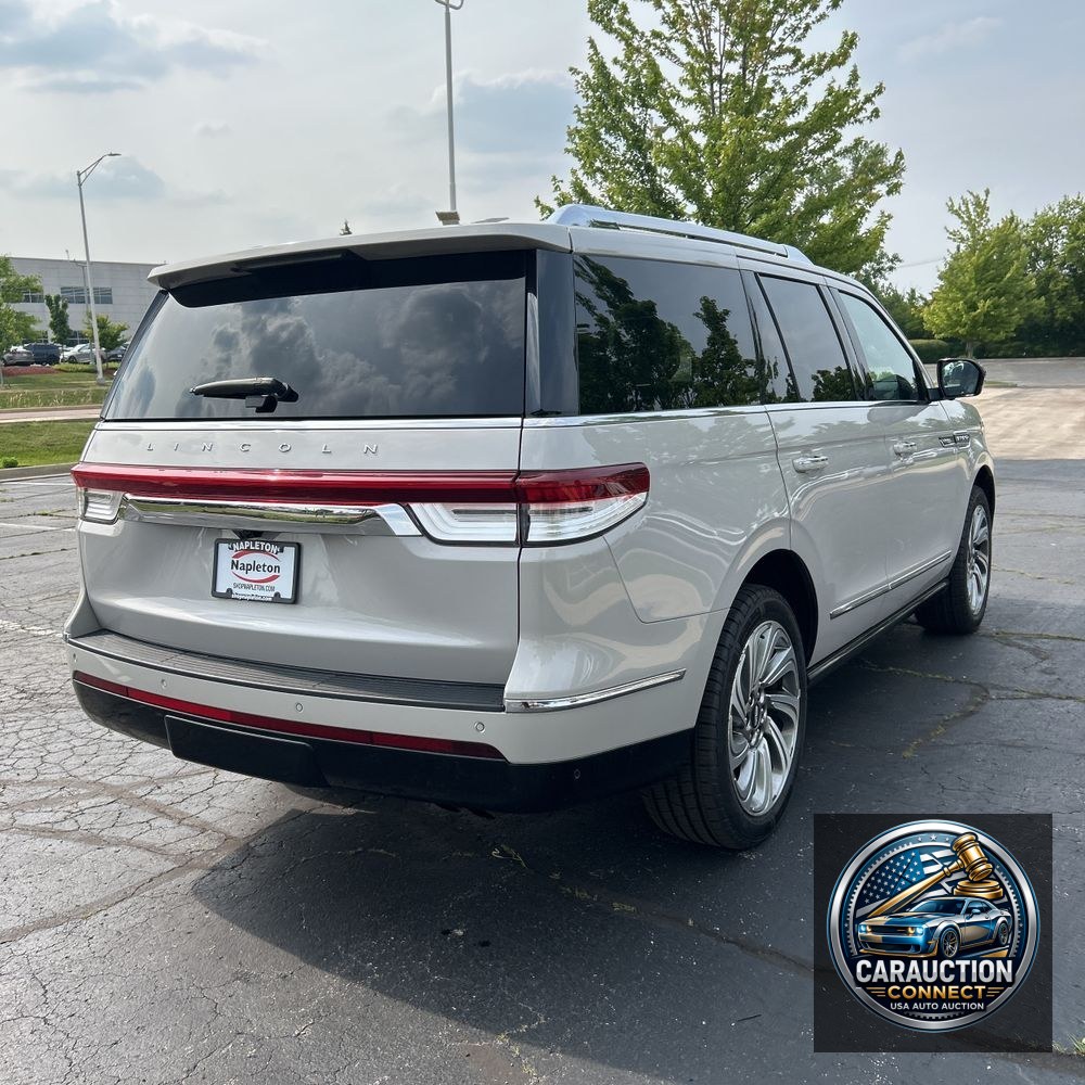 2024 Lincoln Navigator Premiere