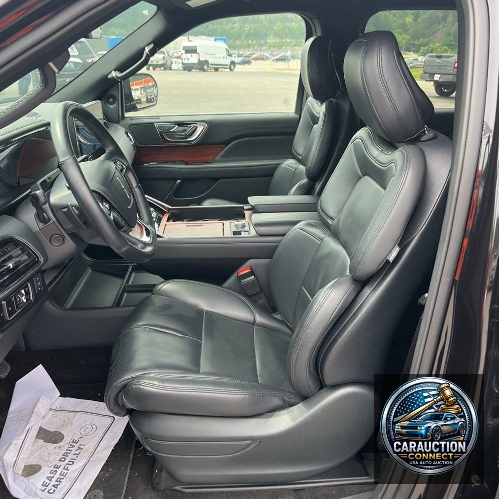 2024 Lincoln Navigator Premiere