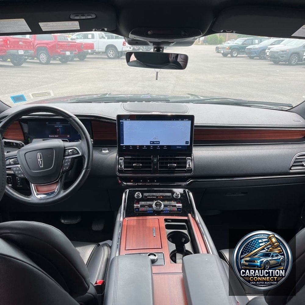 2024 Lincoln Navigator Premiere