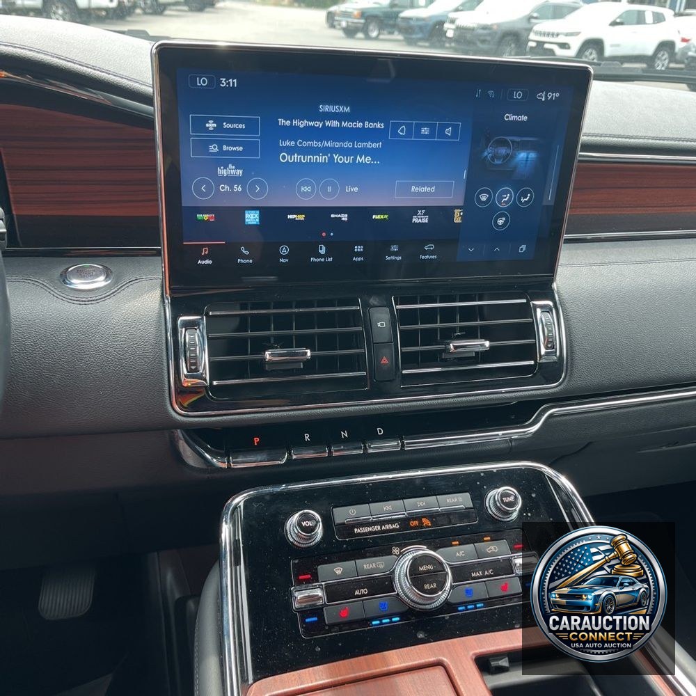 2024 Lincoln Navigator Premiere