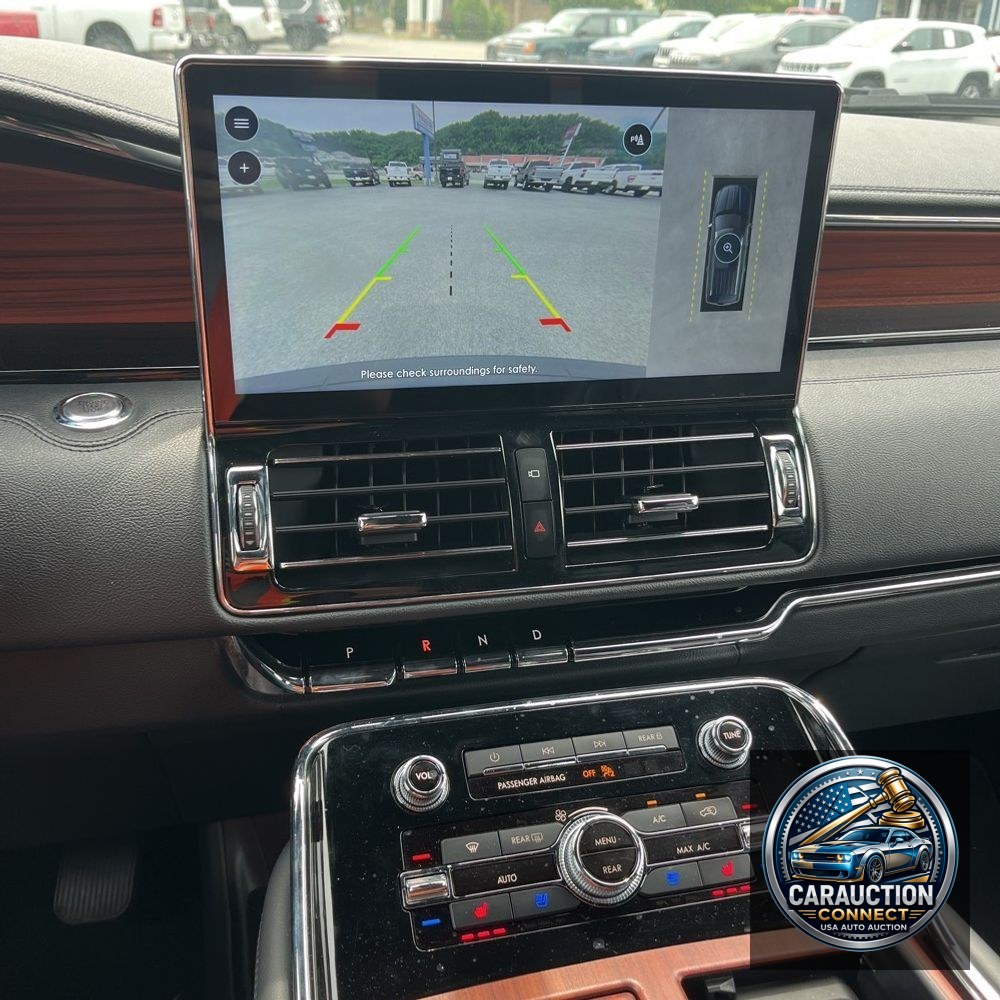 2024 Lincoln Navigator Premiere