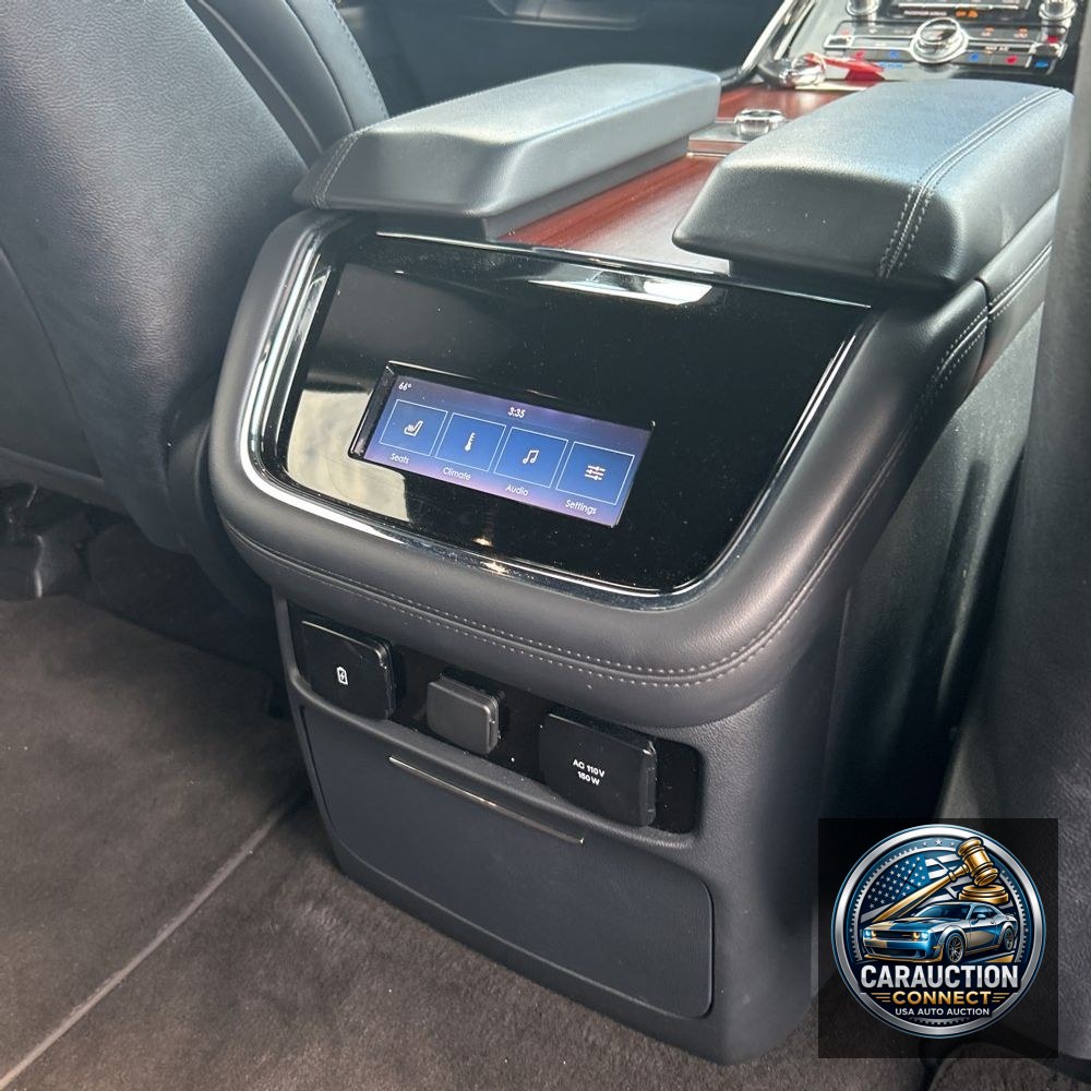 2023 Lincoln Navigator Standard