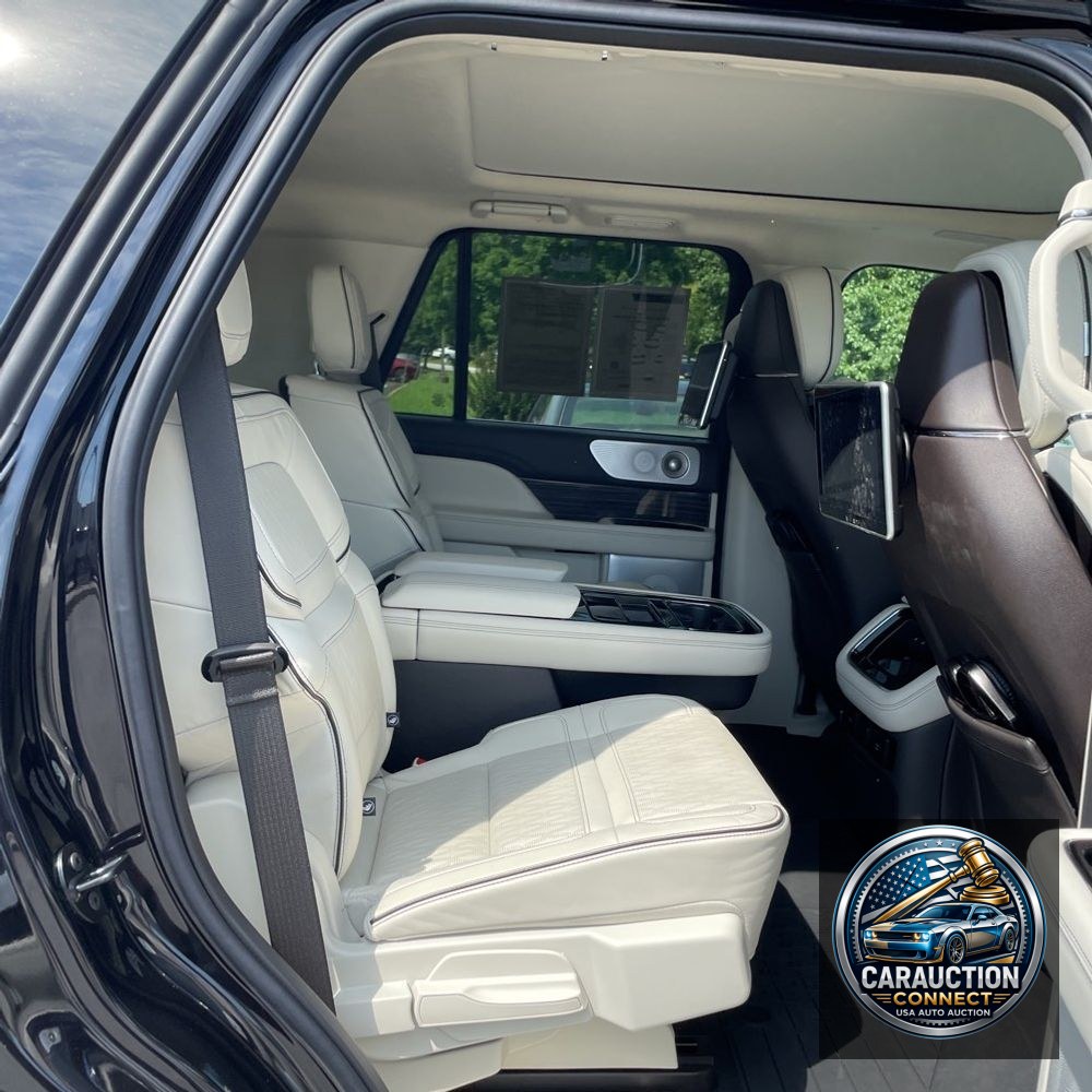 2024 Lincoln Navigator Black Label