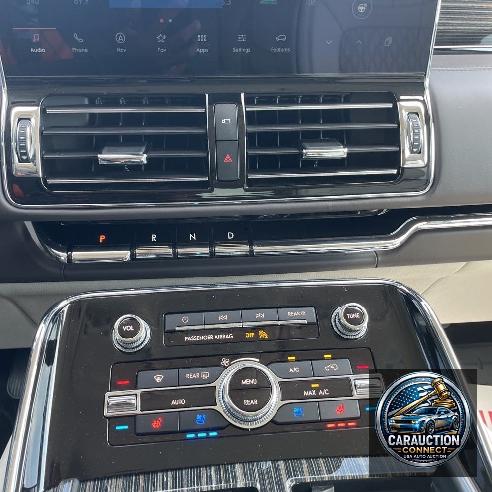 2024 Lincoln Navigator Black Label