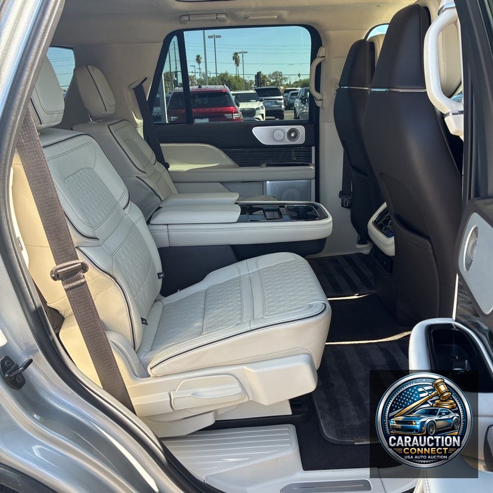 2023 Lincoln Navigator Black Label
