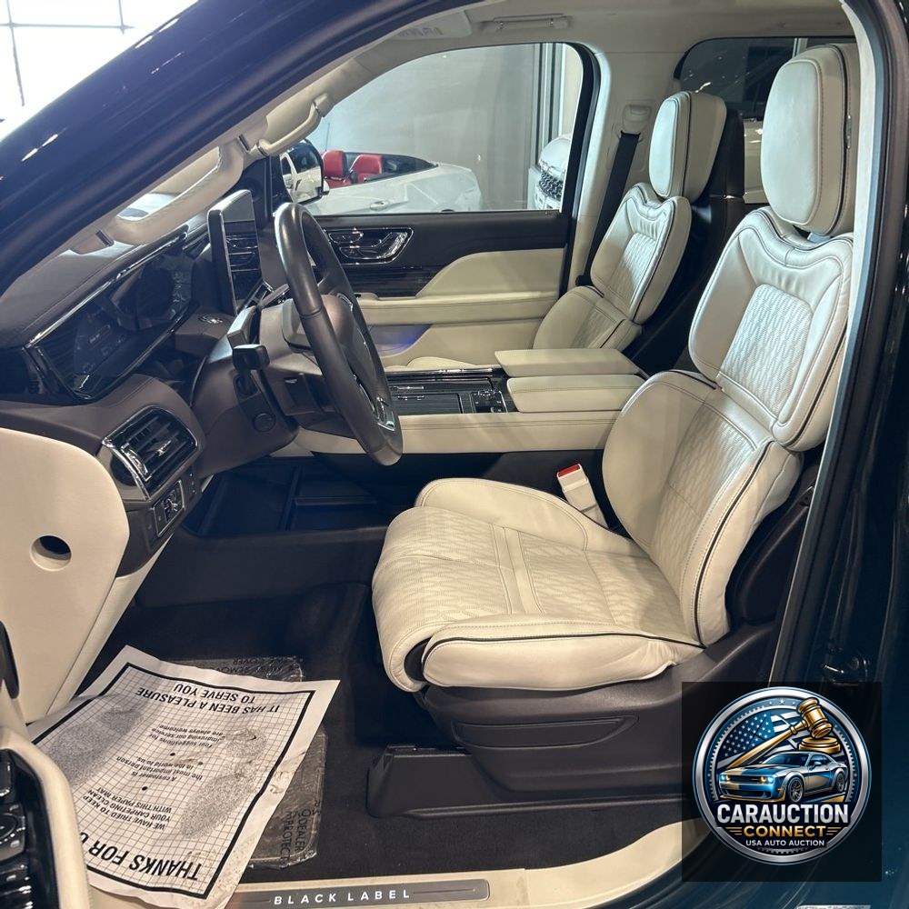2024 Lincoln Navigator Black Label
