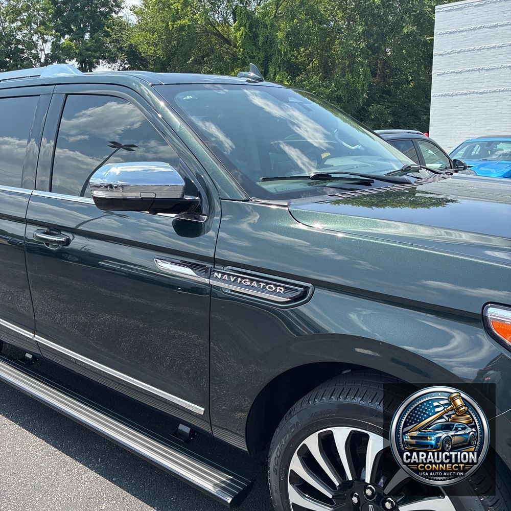 2023 Lincoln Navigator Black Label