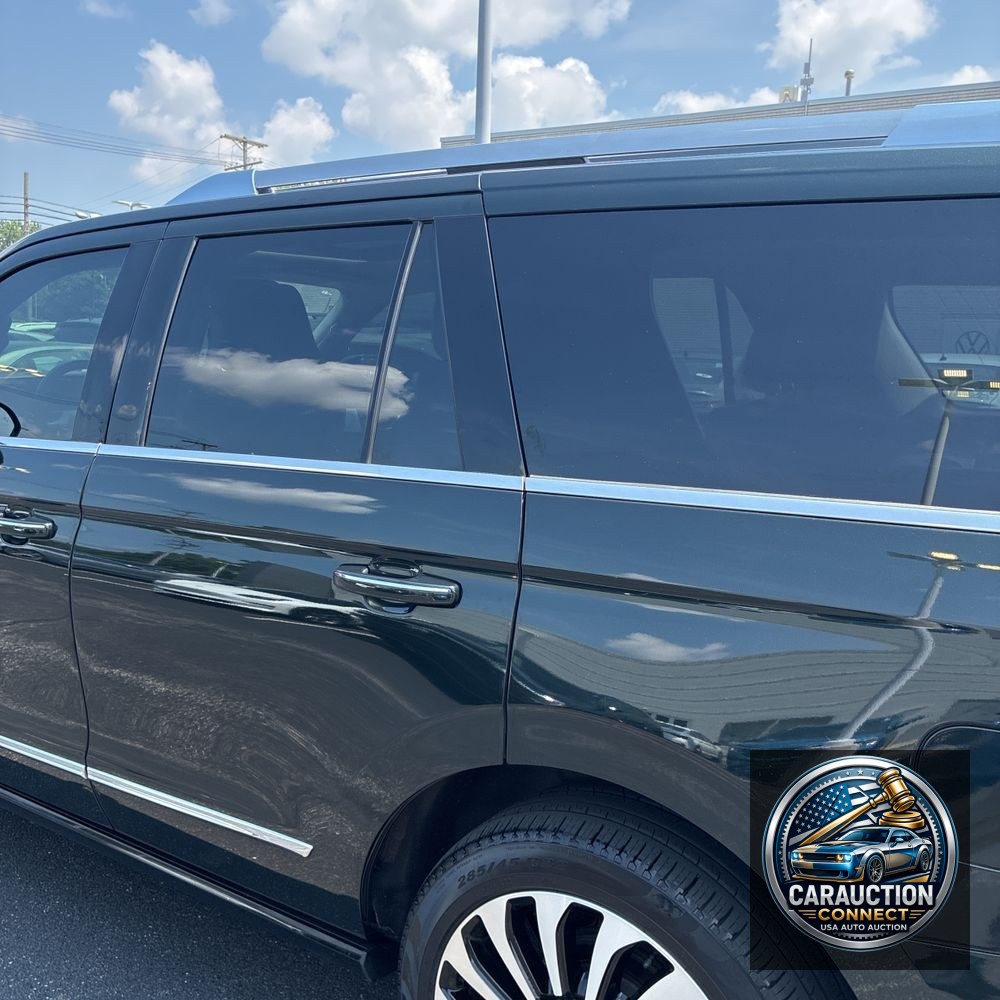 2023 Lincoln Navigator Black Label