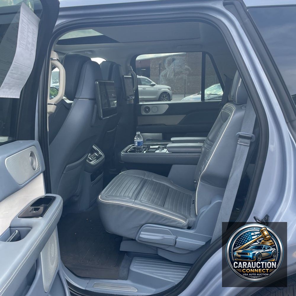 2021 Lincoln Navigator Black Label