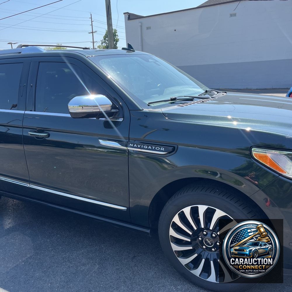 2022 Lincoln Navigator Black Label