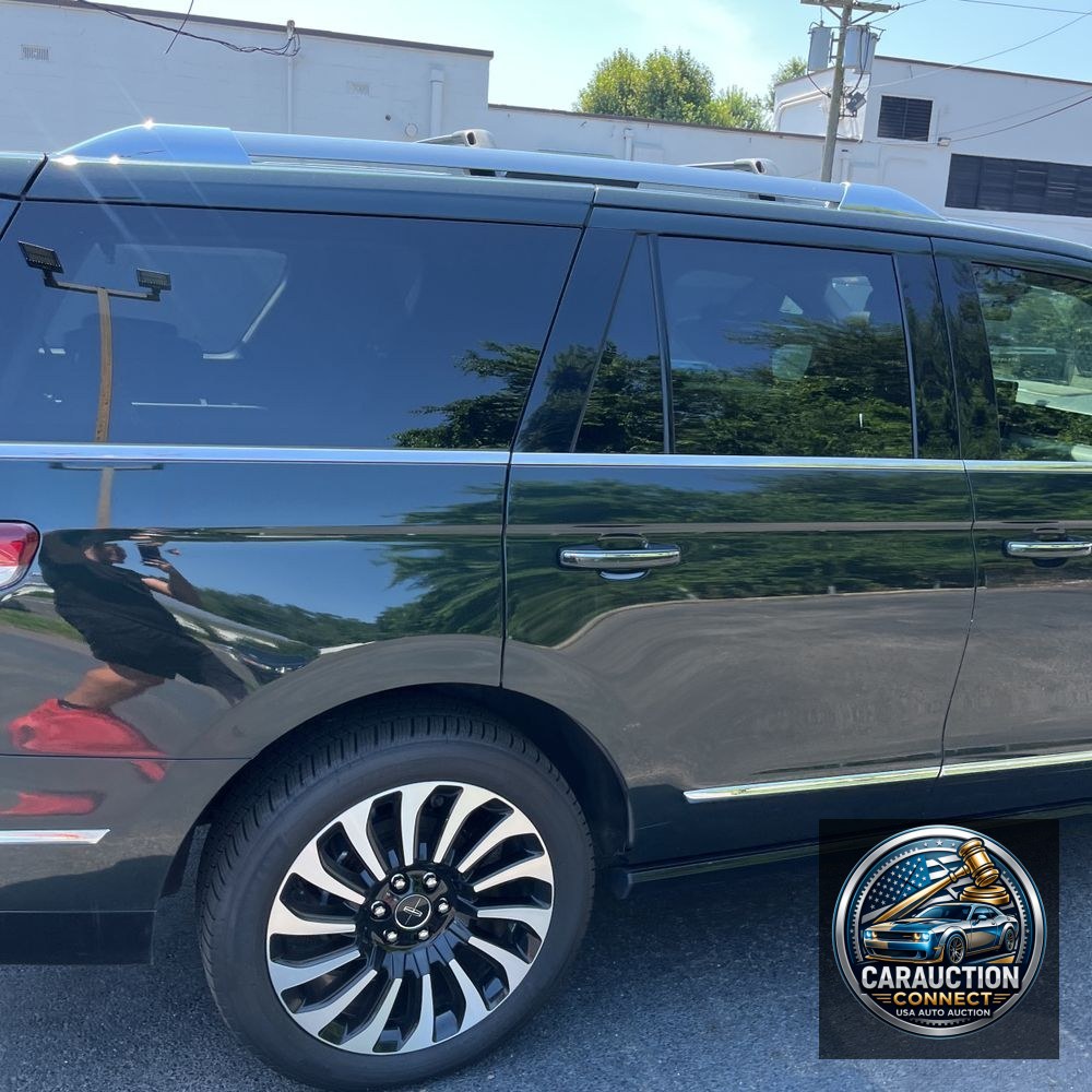 2022 Lincoln Navigator Black Label