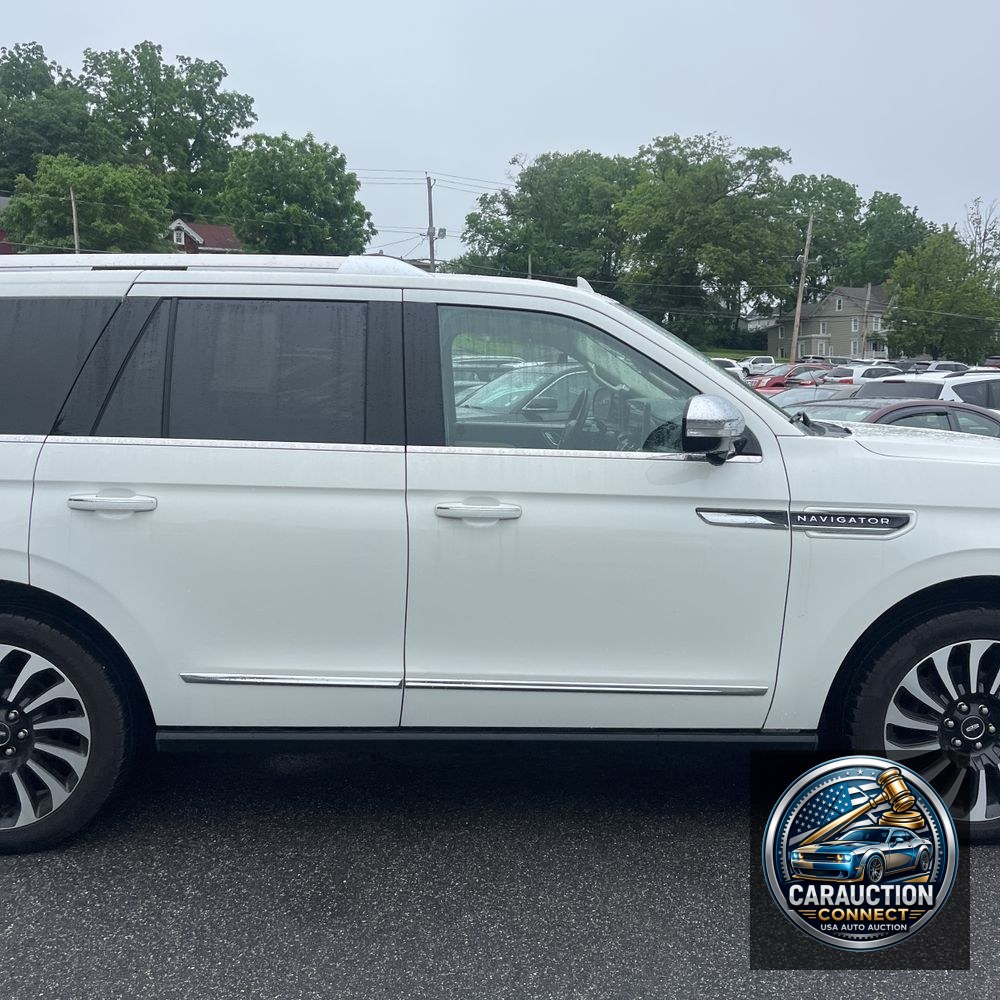 2022 Lincoln Navigator Black Label