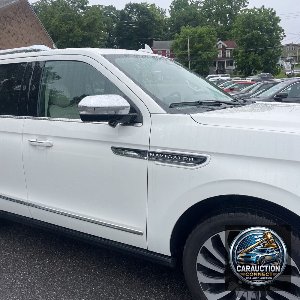 2022 Lincoln Navigator Black Label