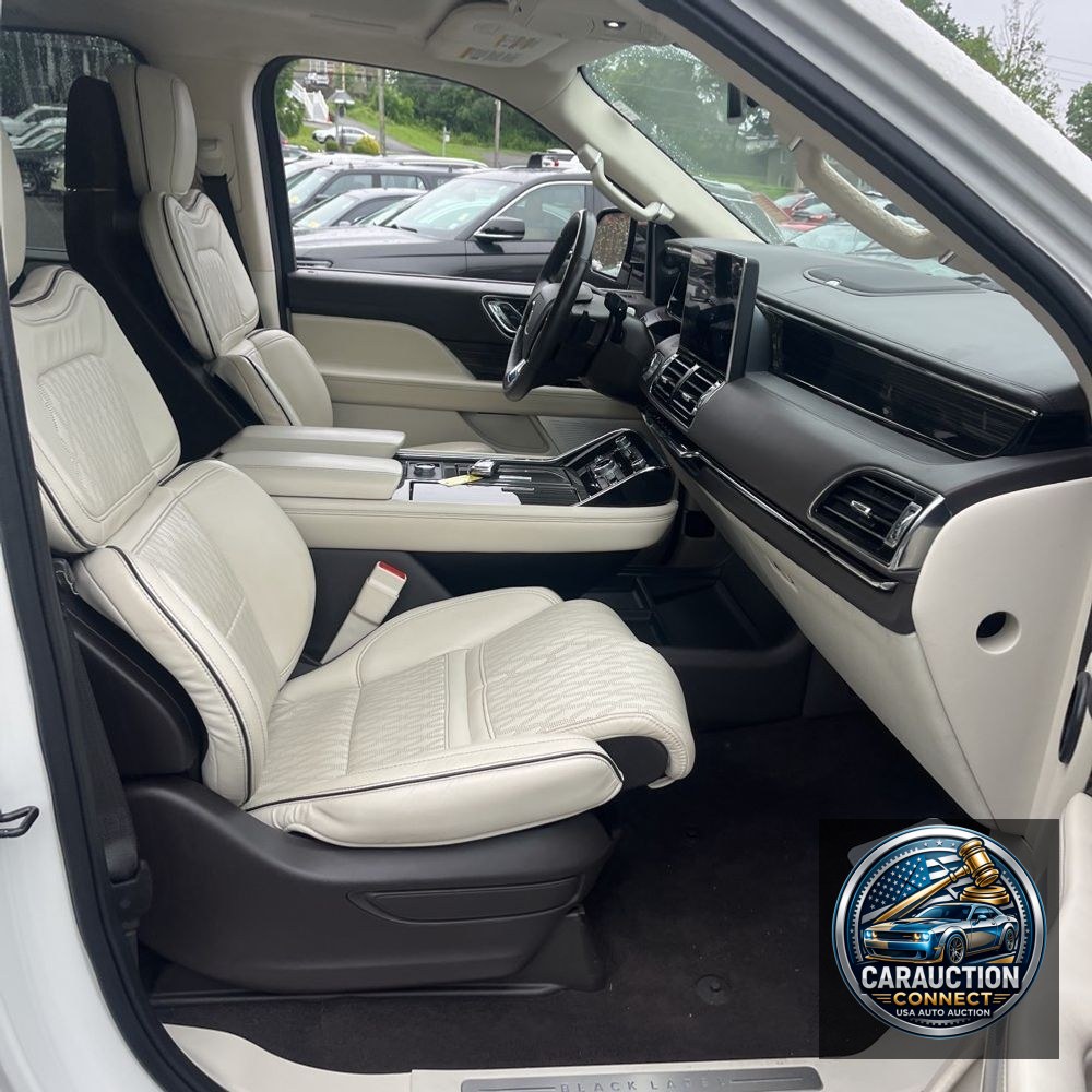 2022 Lincoln Navigator Black Label