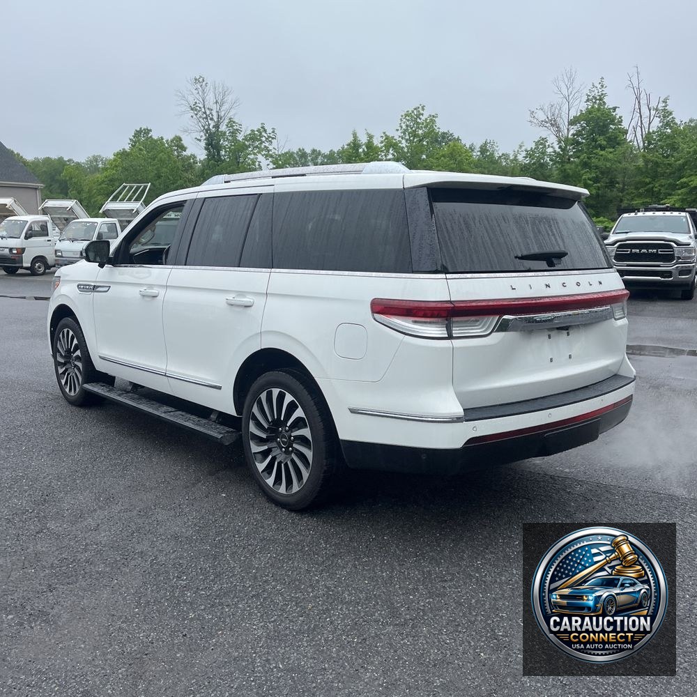 2022 Lincoln Navigator Black Label