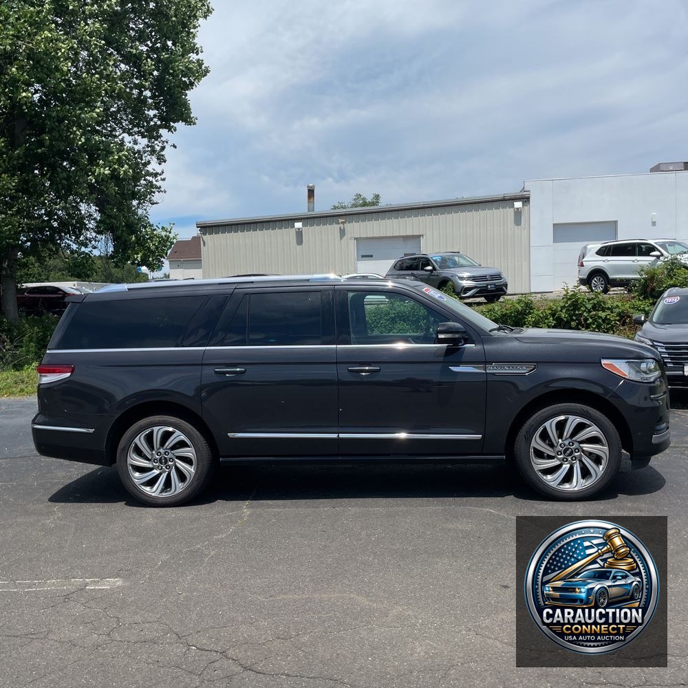2022 Lincoln Navigator L Reserve