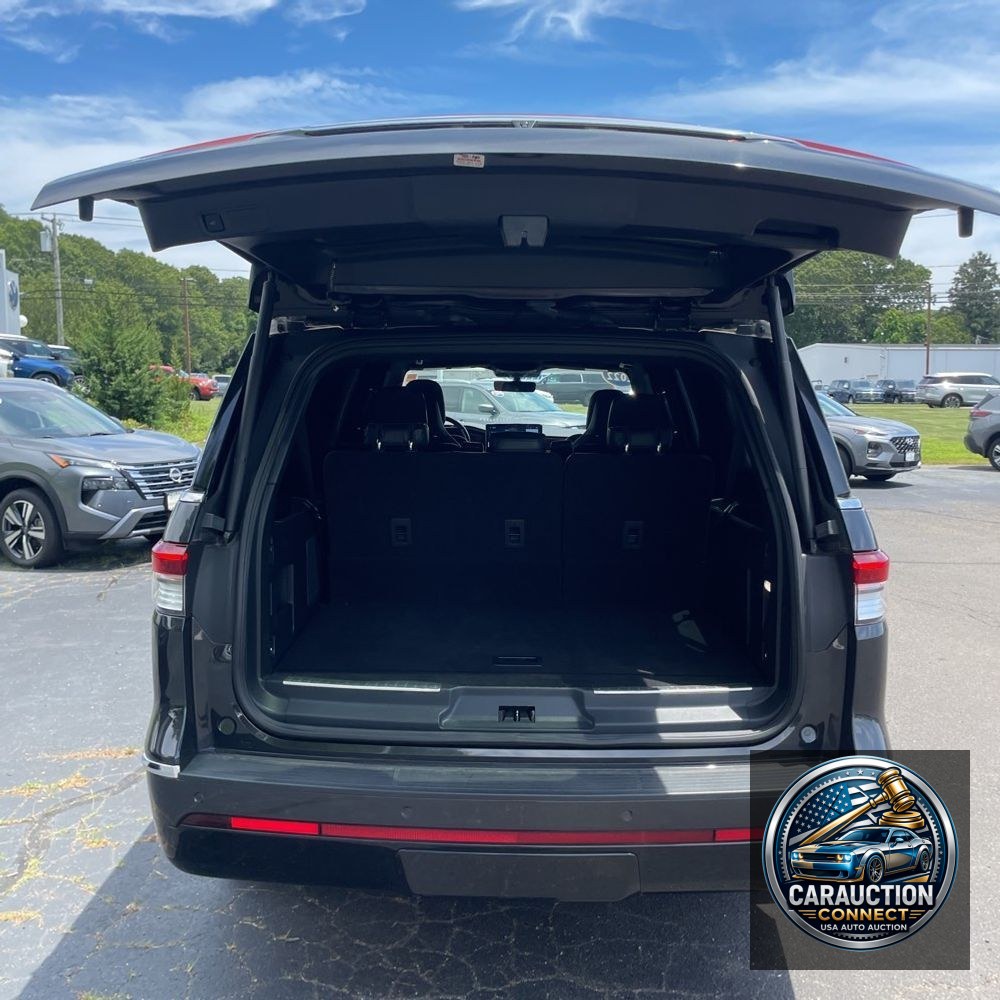 2022 Lincoln Navigator L Reserve