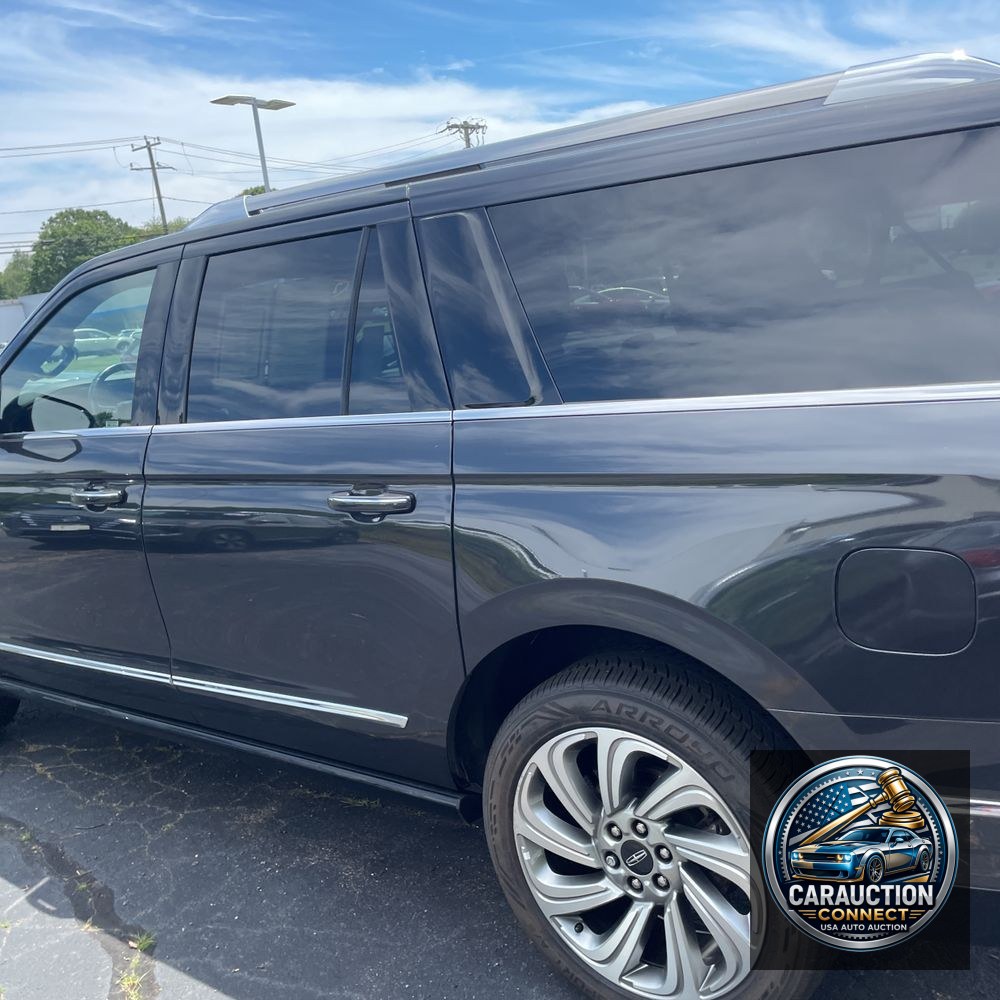 2022 Lincoln Navigator L Reserve