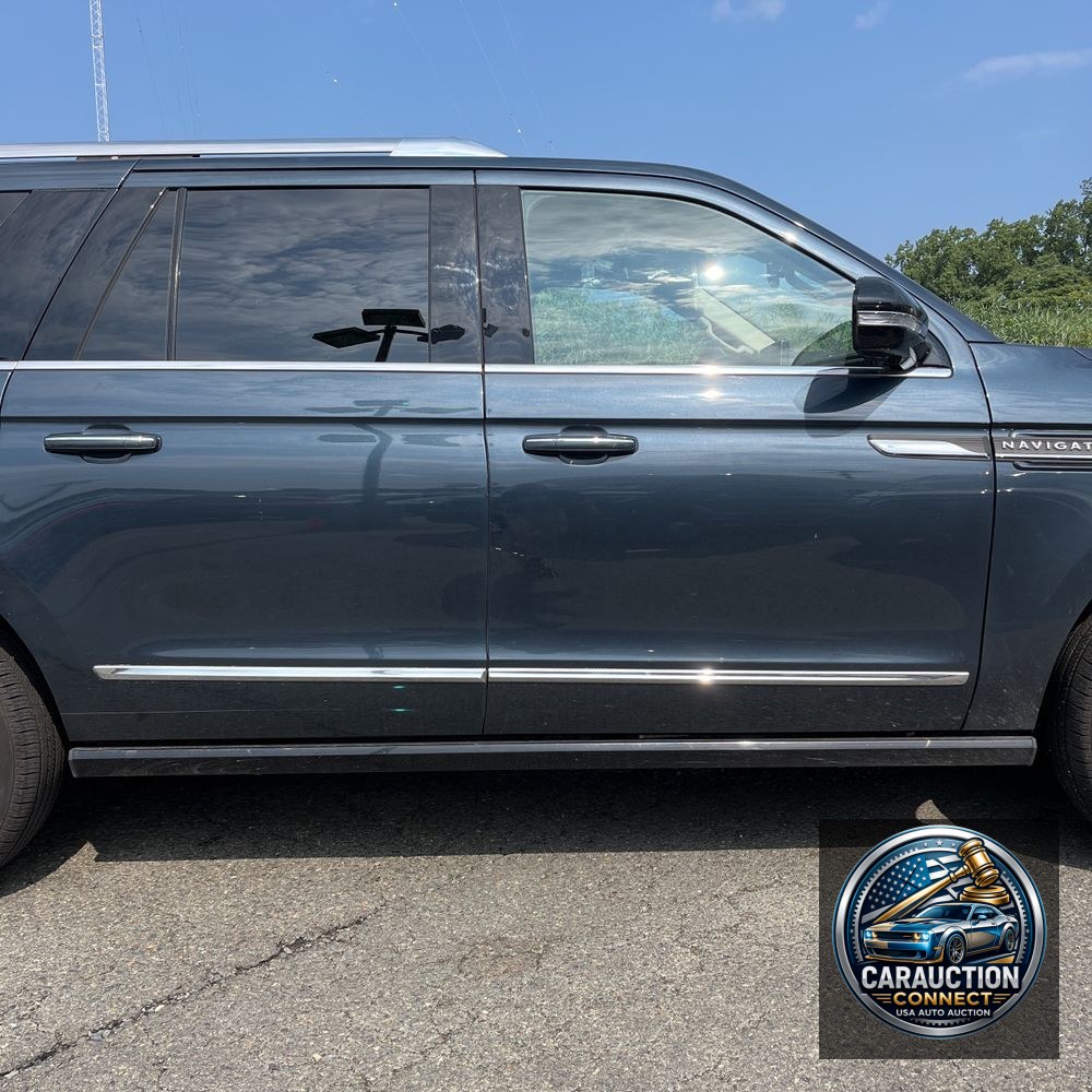 2022 Lincoln Navigator L Reserve