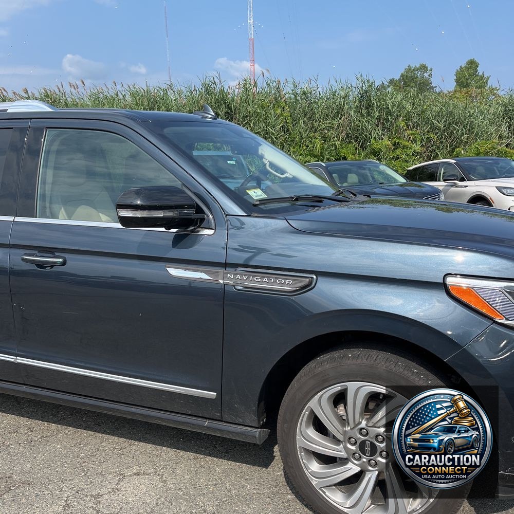 2022 Lincoln Navigator L Reserve