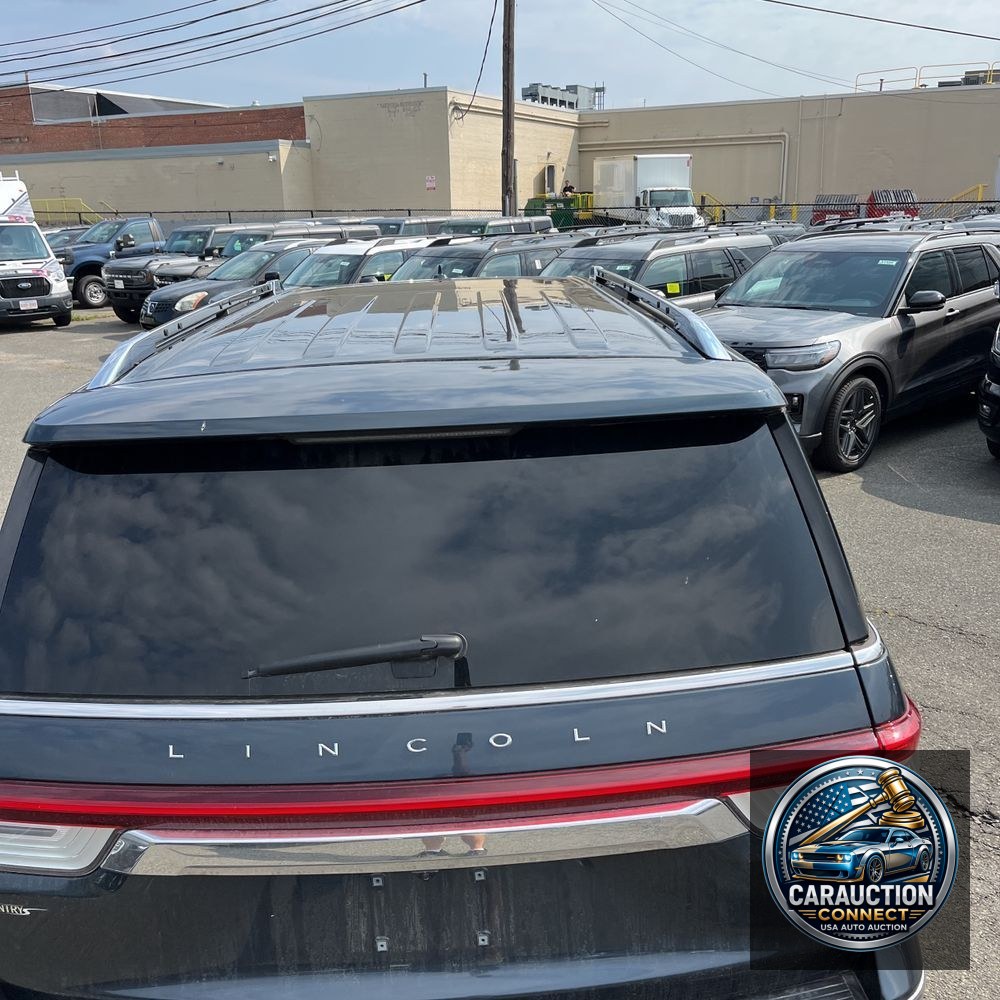 2022 Lincoln Navigator L Reserve