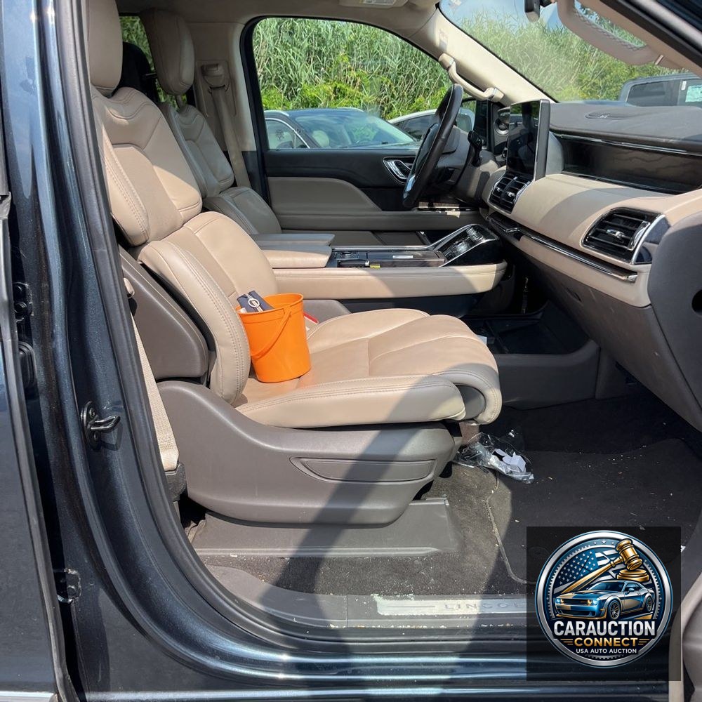 2022 Lincoln Navigator L Reserve