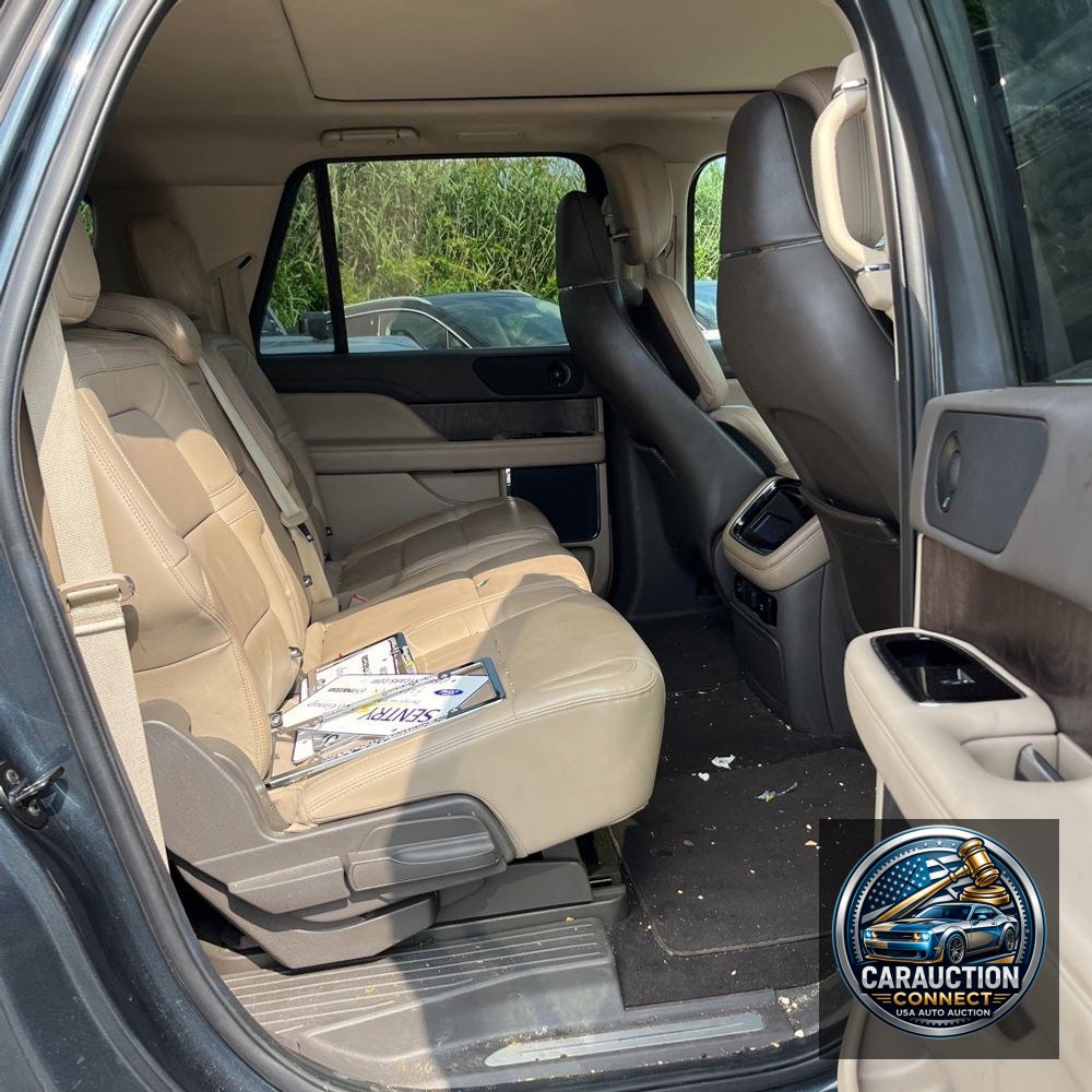 2022 Lincoln Navigator L Reserve
