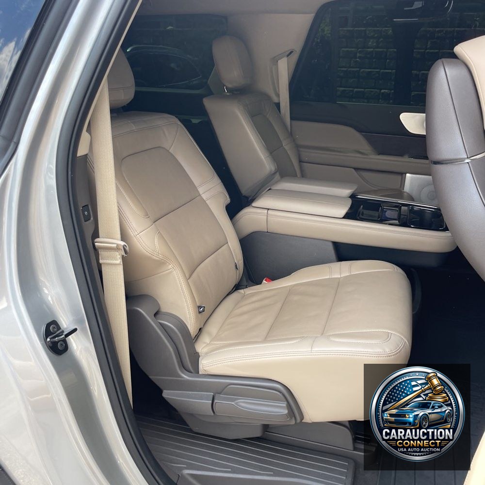 2022 Lincoln Navigator L Reserve