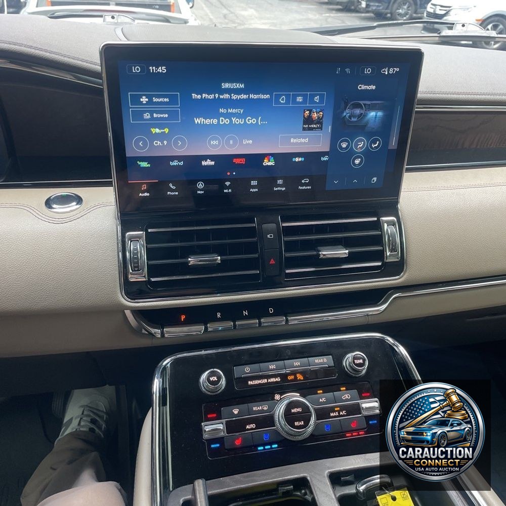 2022 Lincoln Navigator L Reserve
