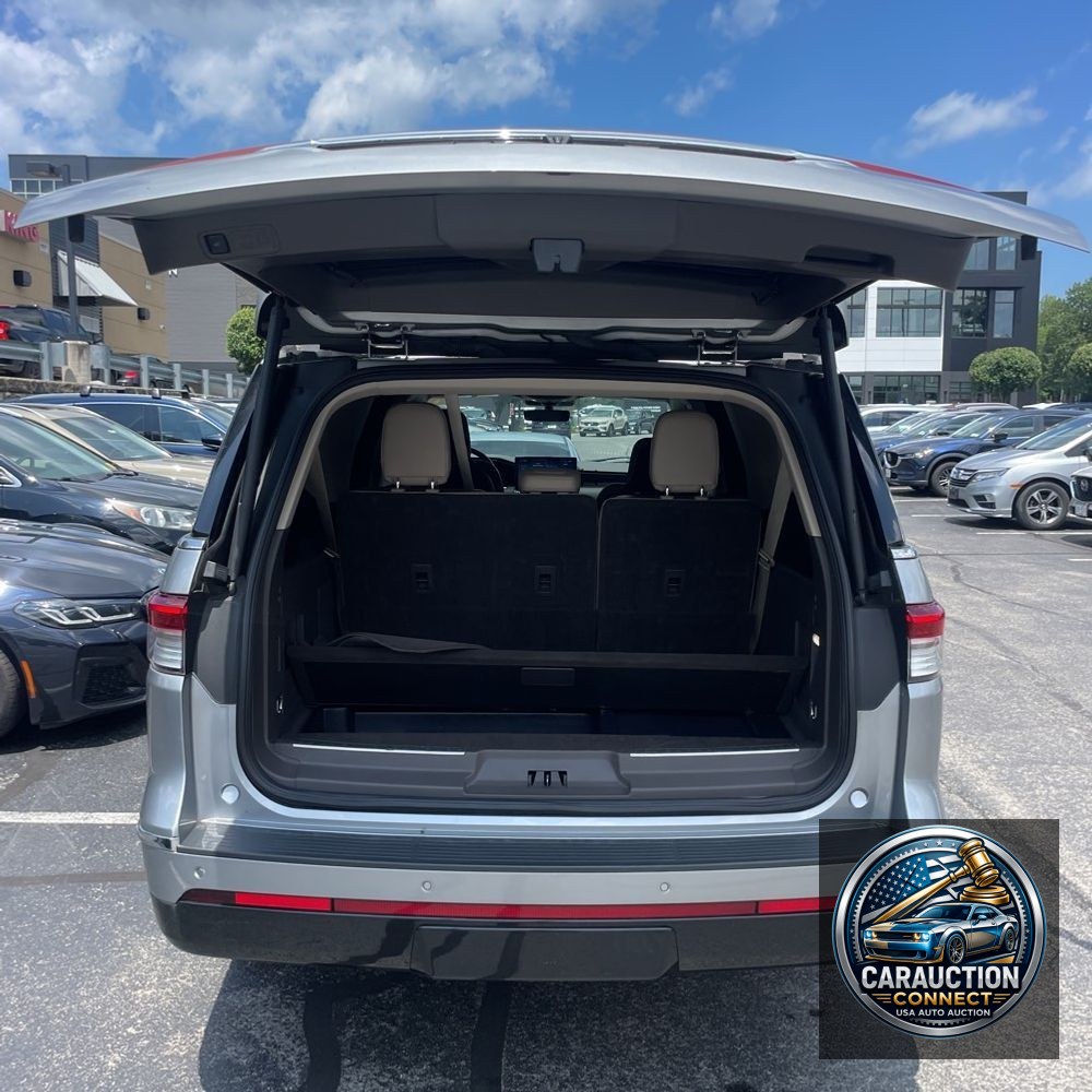 2022 Lincoln Navigator L Reserve