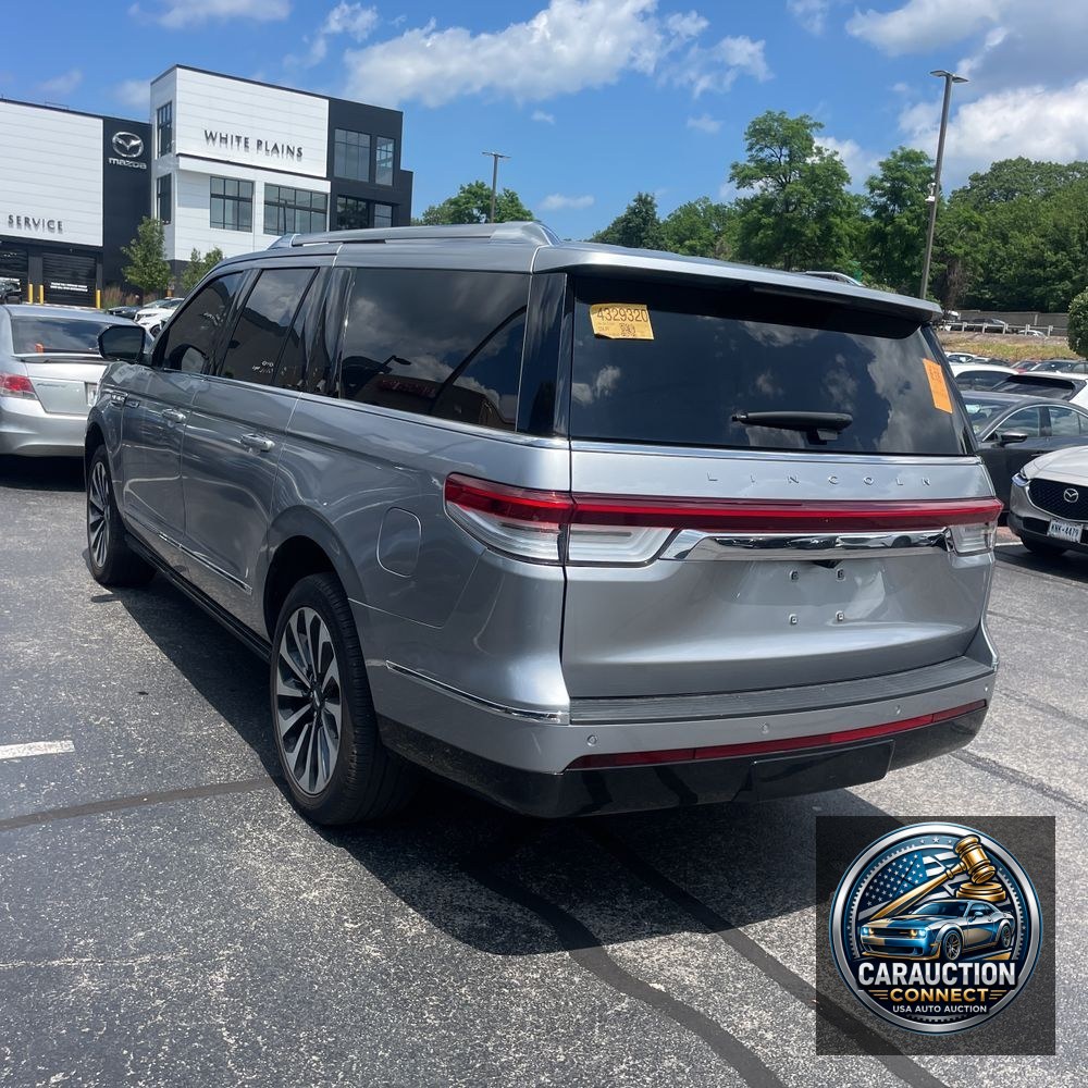 2022 Lincoln Navigator L Reserve