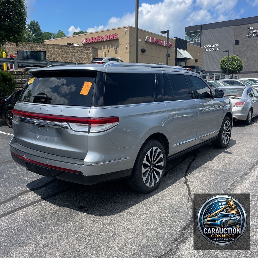2022 Lincoln Navigator L Reserve