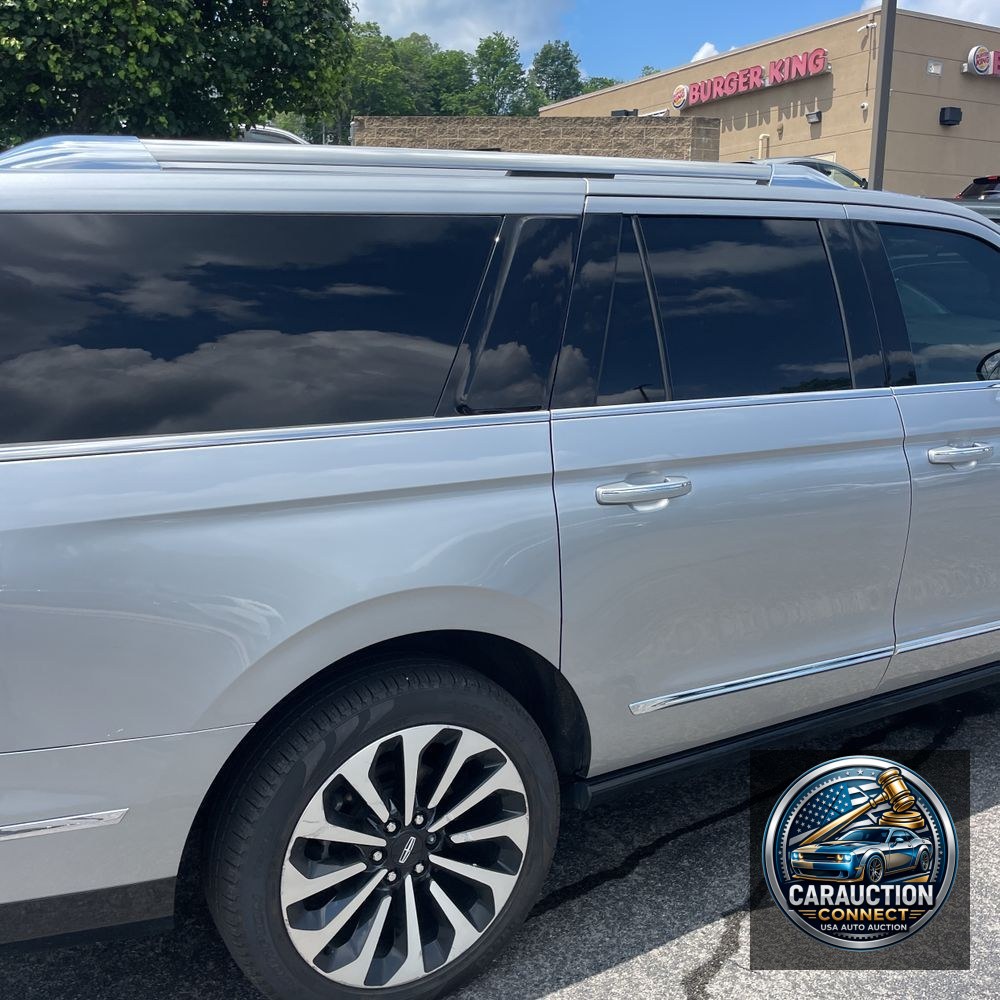 2022 Lincoln Navigator L Reserve