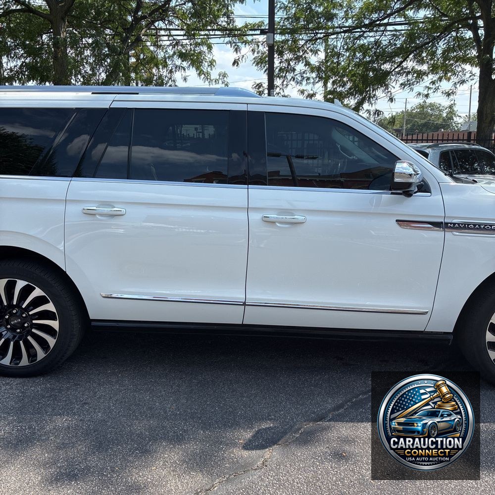 2023 Lincoln Navigator L Black Label