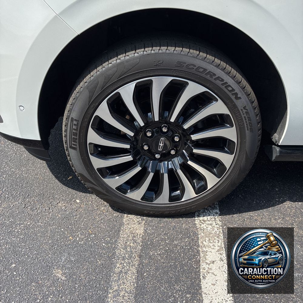 2023 Lincoln Navigator L Black Label
