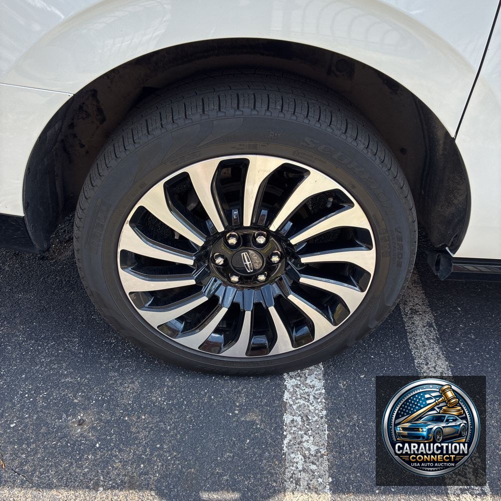 2023 Lincoln Navigator L Black Label