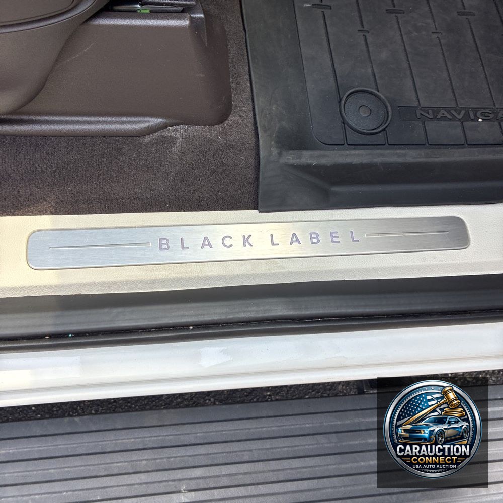 2023 Lincoln Navigator L Black Label