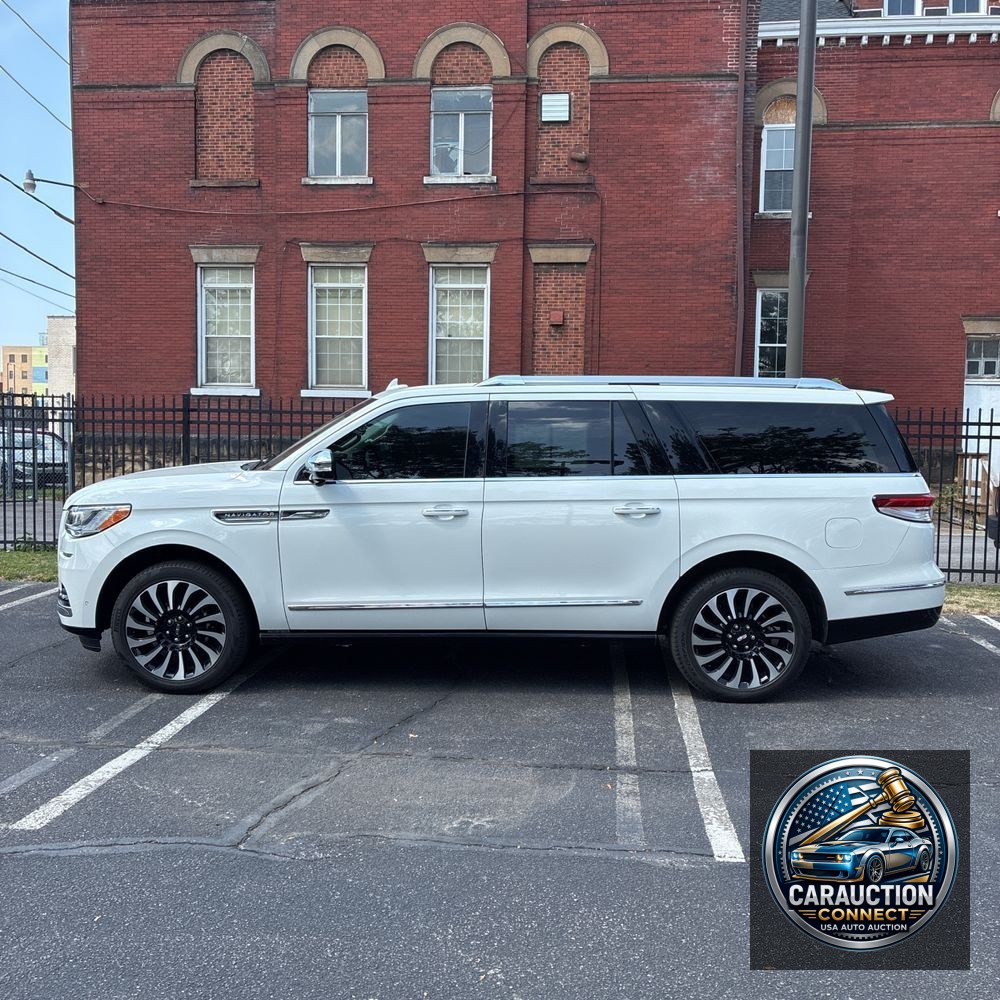 2023 Lincoln Navigator L Black Label