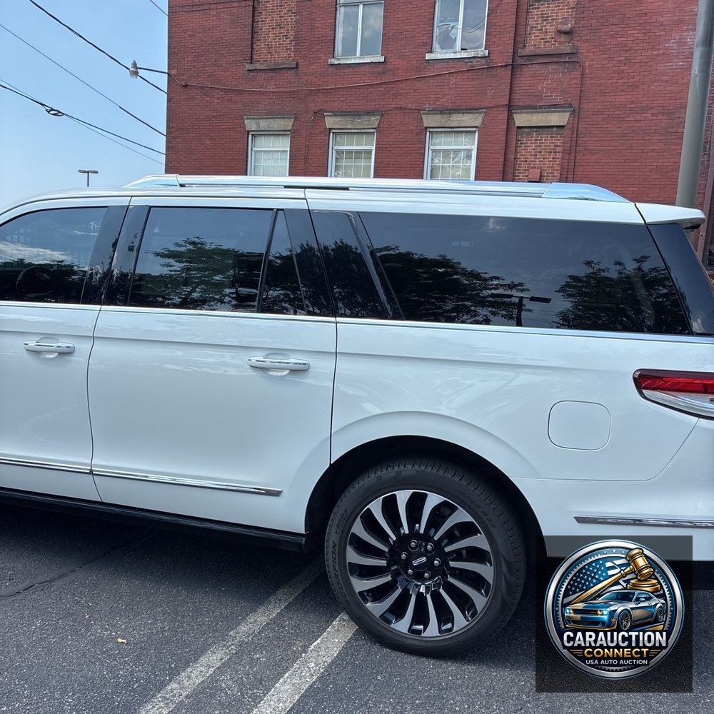 2023 Lincoln Navigator L Black Label