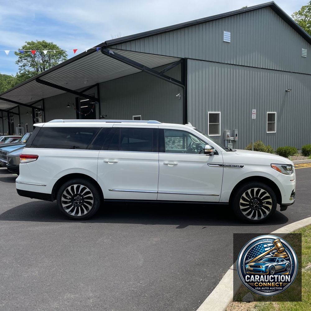 2022 Lincoln Navigator L Black Label