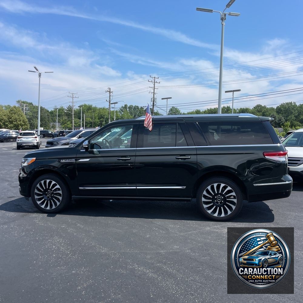 2022 Lincoln Navigator L Black Label