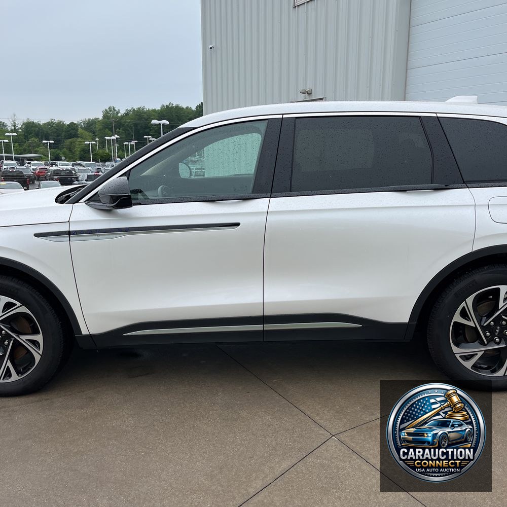 2024 Lincoln Nautilus Hybrid Premiere