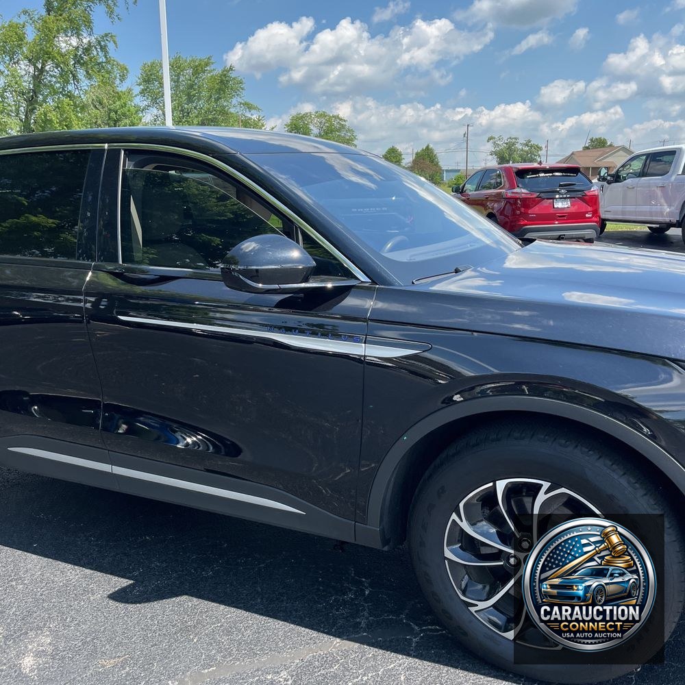2024 Lincoln Nautilus Hybrid Premiere