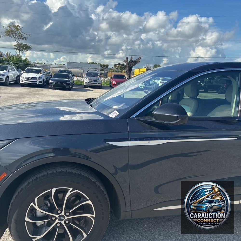 2024 Lincoln Nautilus Hybrid Premiere