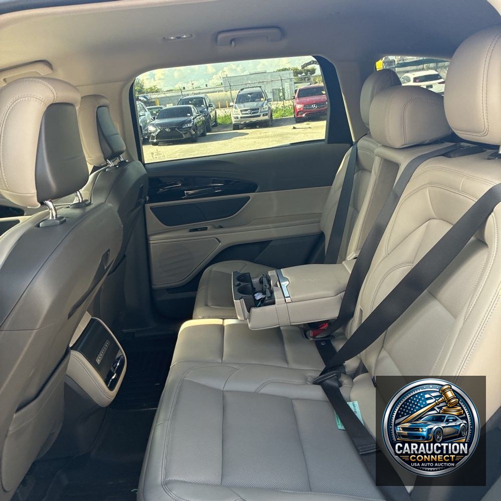 2024 Lincoln Nautilus Hybrid Premiere