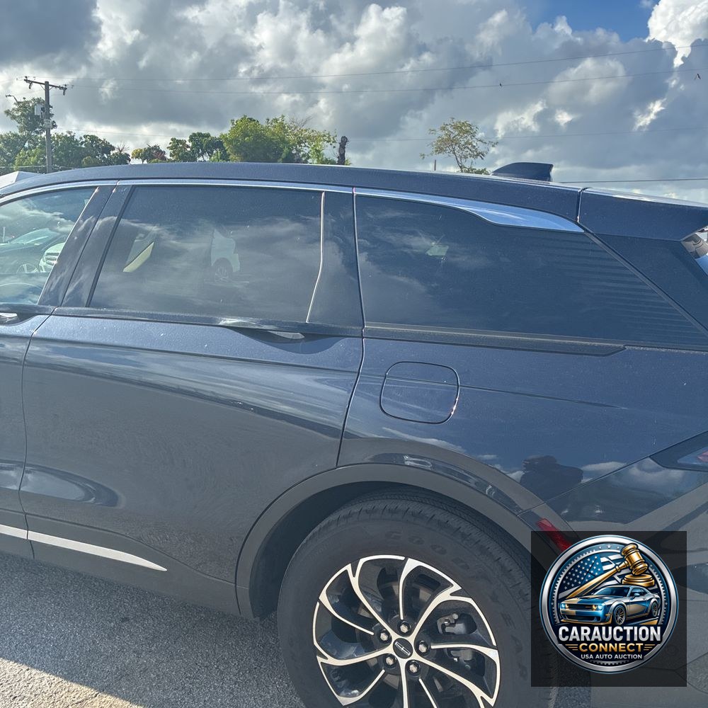2024 Lincoln Nautilus Hybrid Premiere